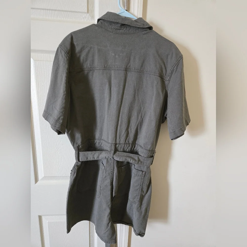 NWT Universal Thread Denim Short Sleeve Romper - Picture 4 of 4